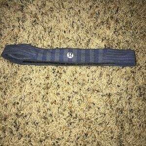 2 for 11 ❤️ Lululemon headband